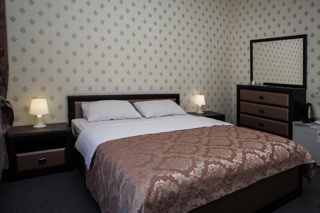 Mini Hotel Ryleev Харков Екстериор снимка