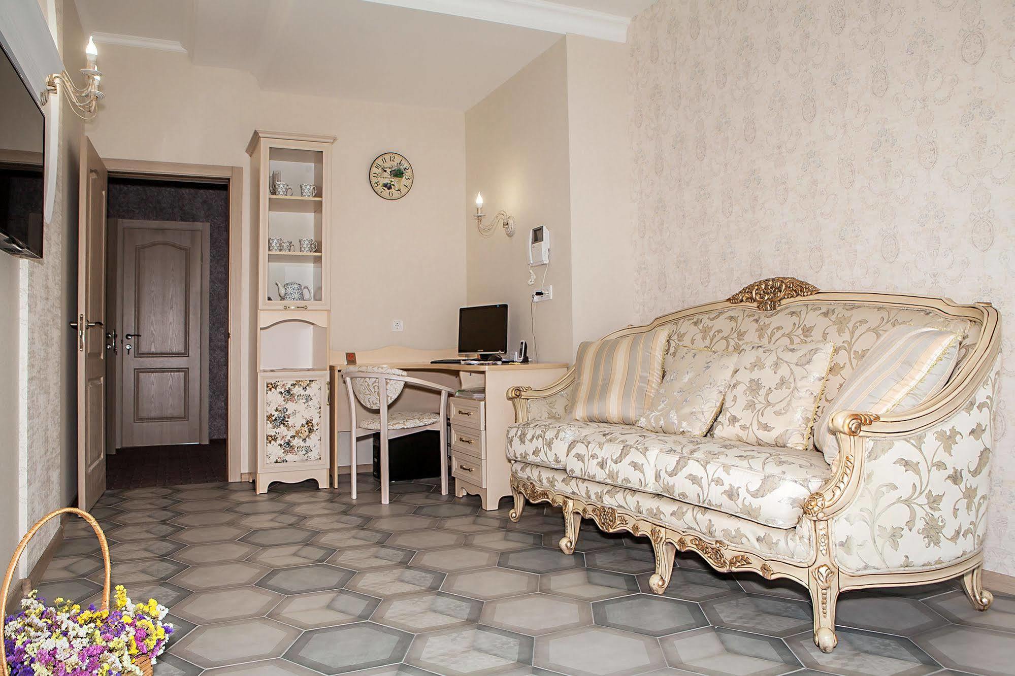 Mini Hotel Ryleev Харков Екстериор снимка