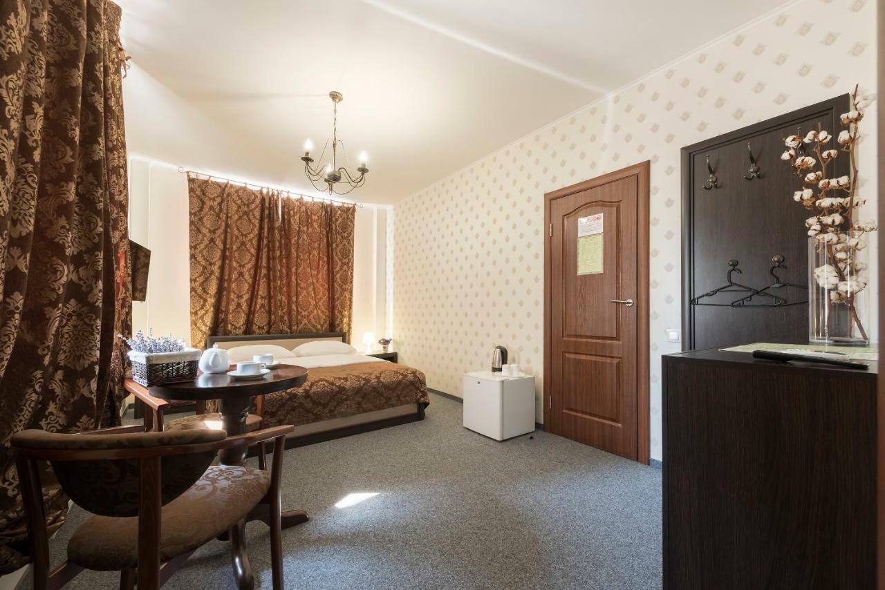 Mini Hotel Ryleev Харков Екстериор снимка